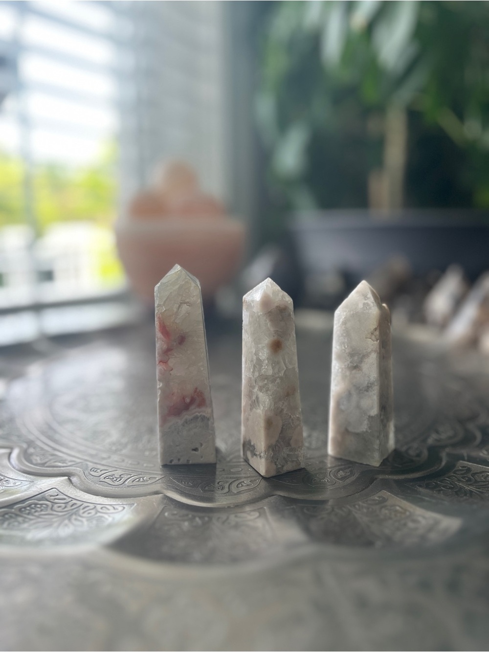 Flower agate tower